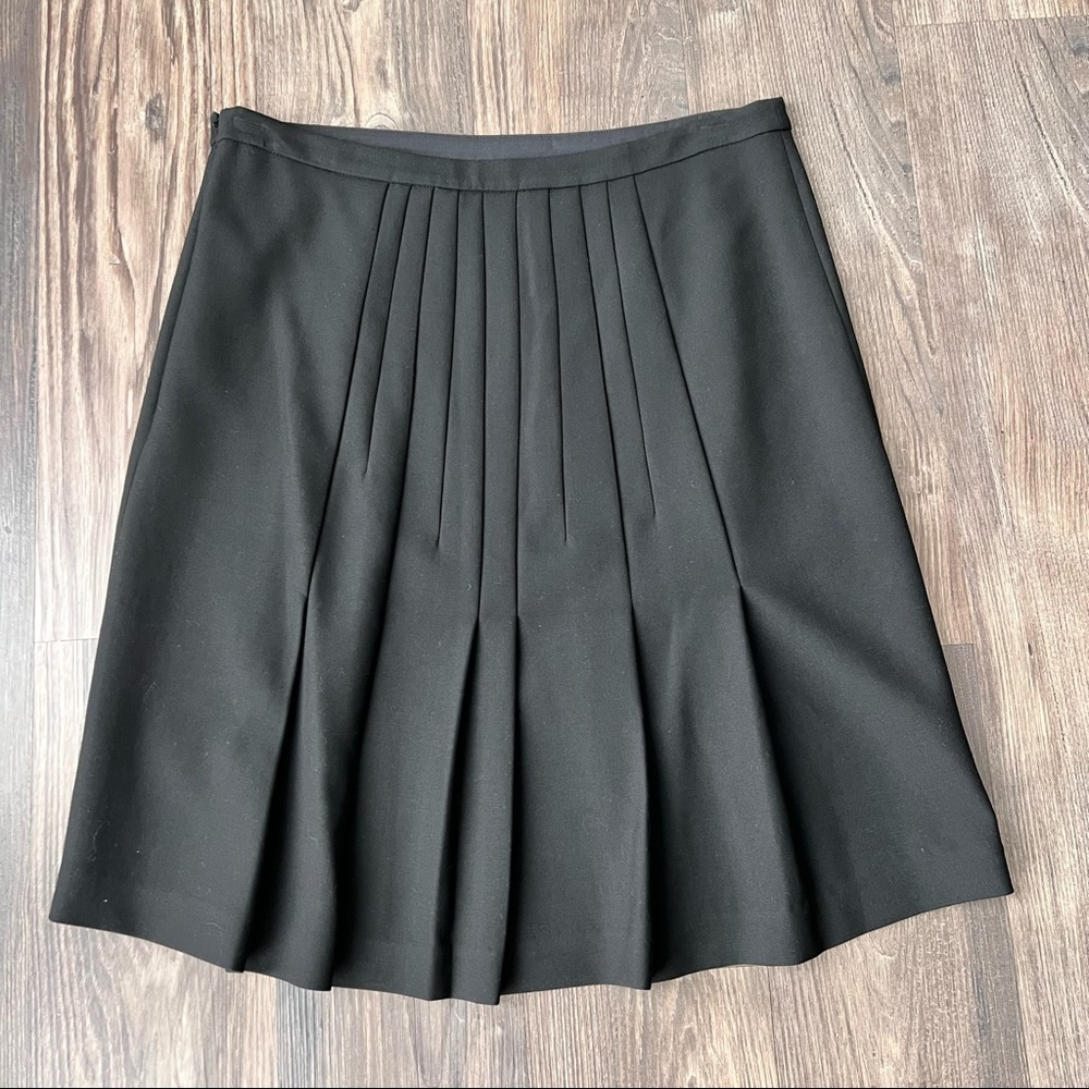Diane von Furstenberg Black Skirt with Pleated Back